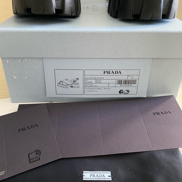 Authentic Prada Monolith lug sole sandal 🖤 - Picture 3 of 9